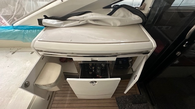 Princess Yachts V 65 HARD TOP