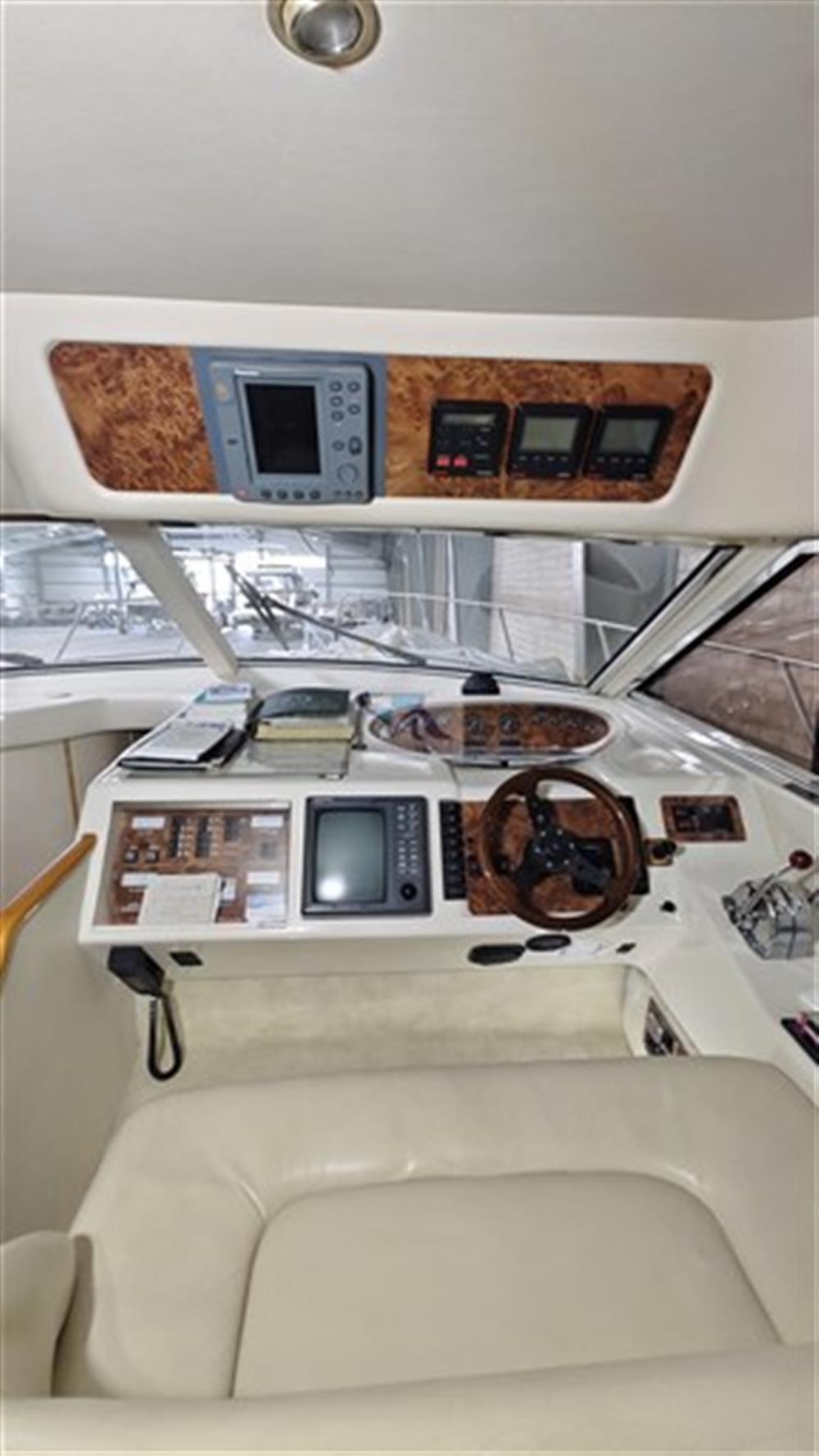 Princess Yachts Princess 420 Fly