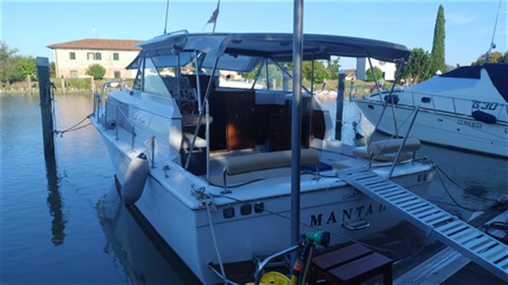 Chris Craft Chris Craft 31 COMMANDER