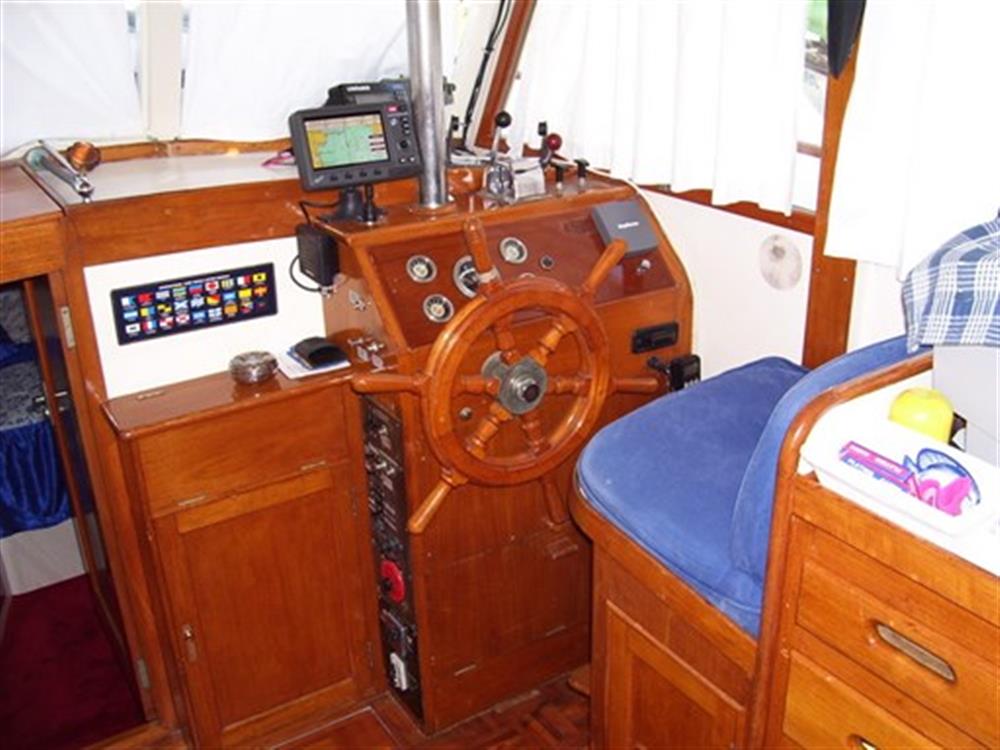 American Marine GRAND BANKS 32