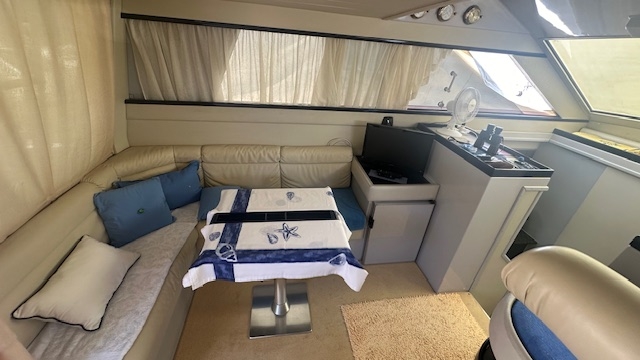 Ferretti Yachts FLY 36